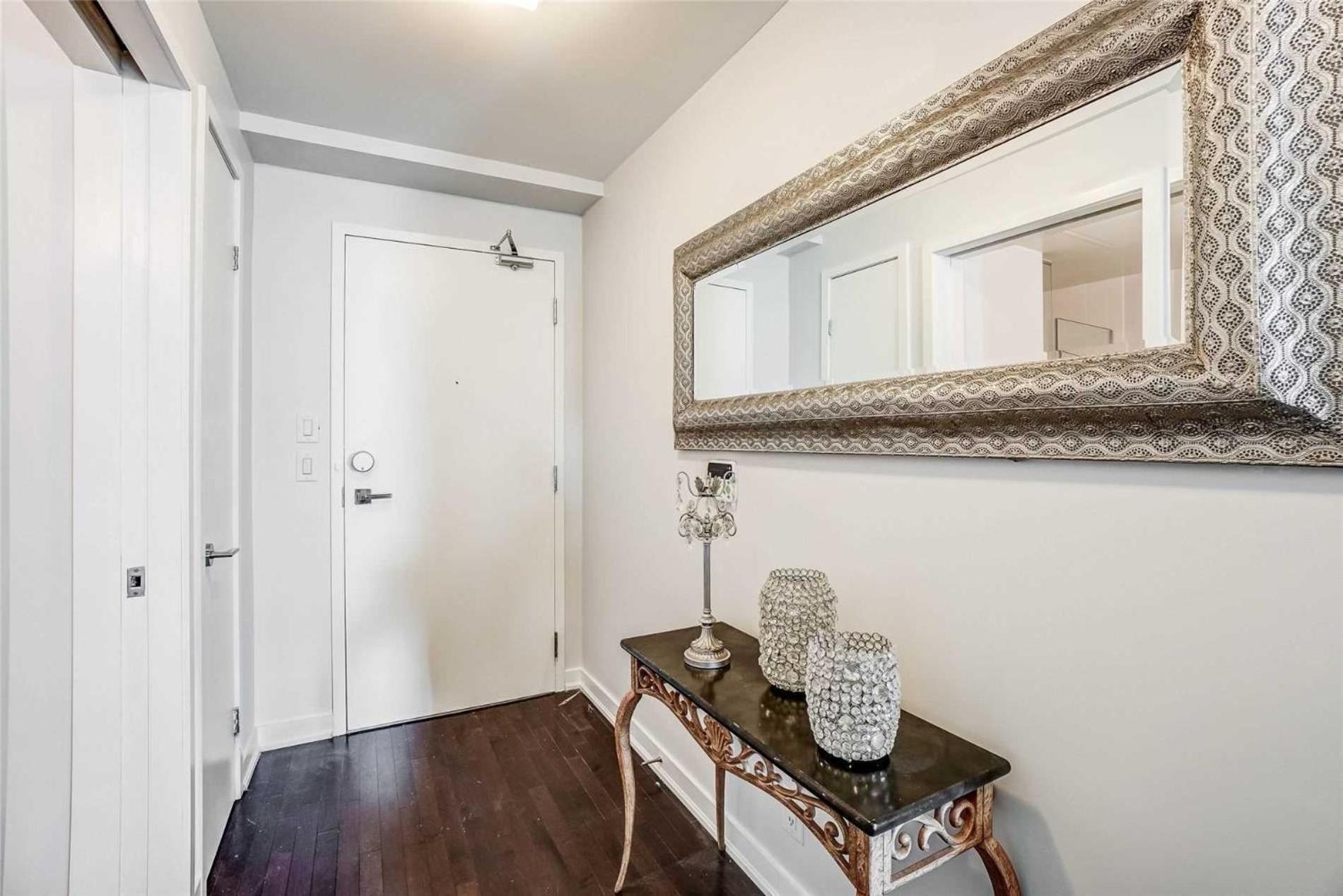 Downtown Apartments 16 Toronto Bagian luar foto