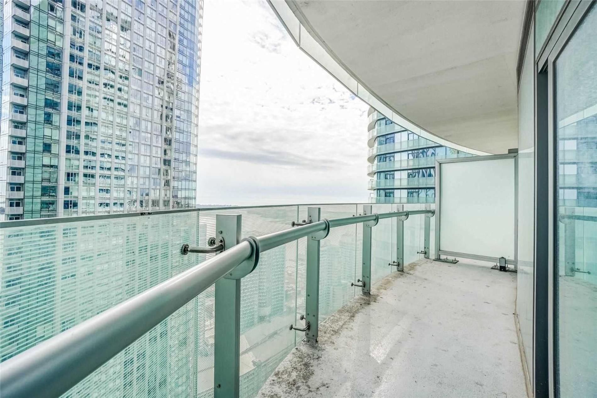 Downtown Apartments 16 Toronto Bagian luar foto